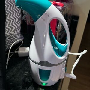 Conair White Garment Steamer Work Great Portable Size GUC
